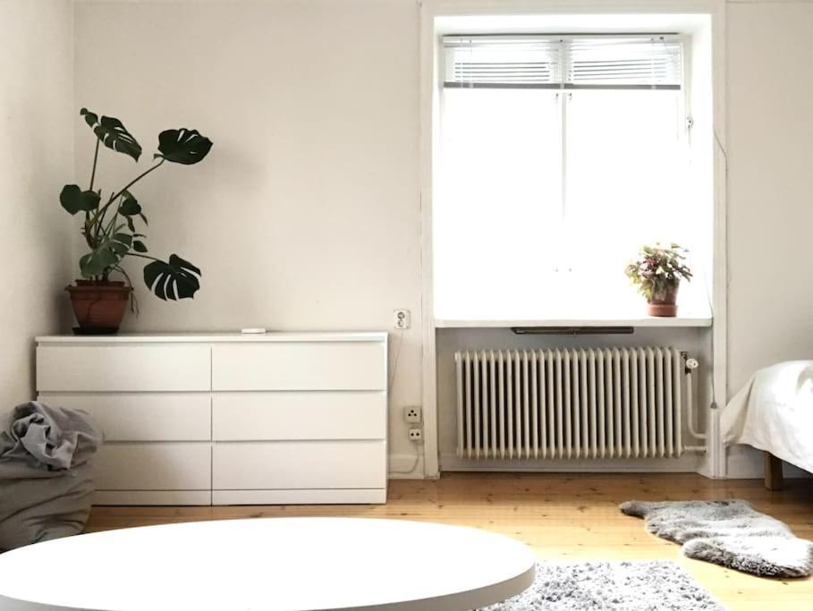 Entire Apartment Stockholm Exterior photo