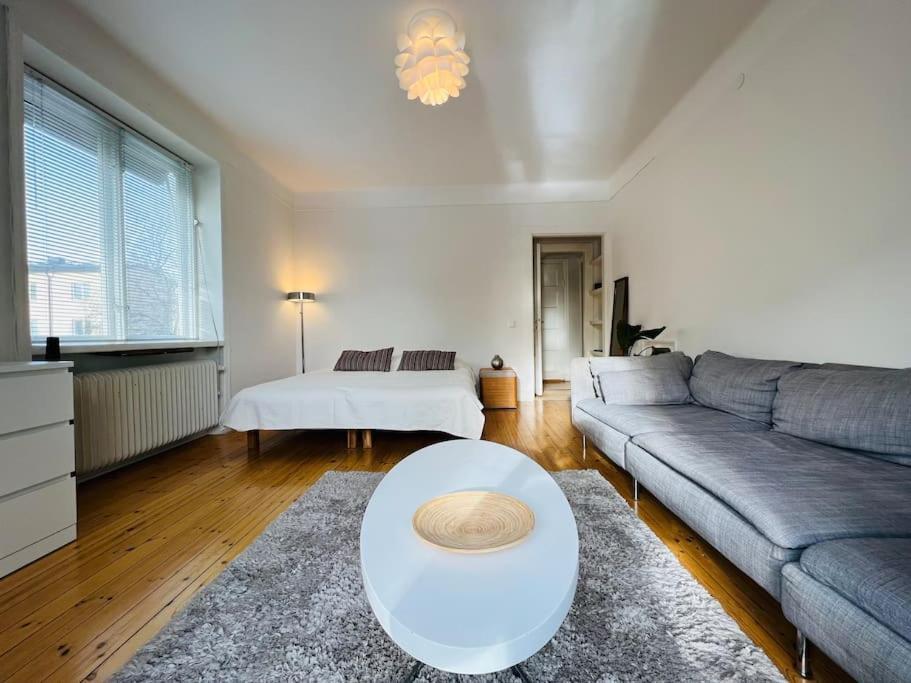 Entire Apartment Stockholm Exterior photo